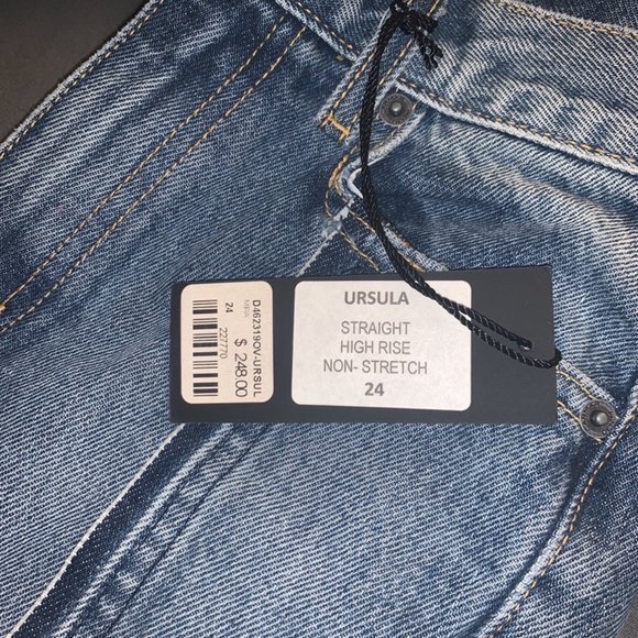 CARMAR NWT High Rise Straight Leg Jeans - Picture 4 of 4